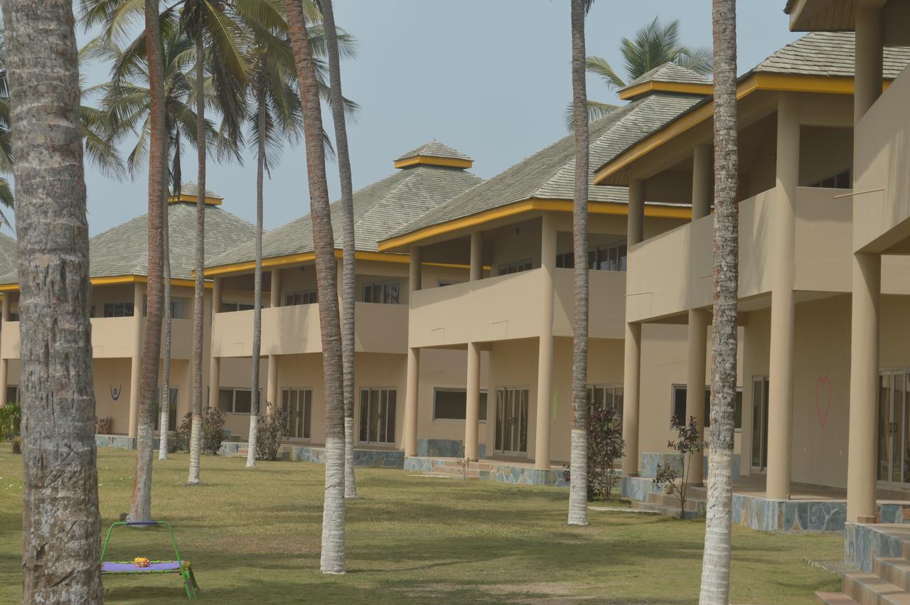 Elmina Bay Resort Exteriör bild